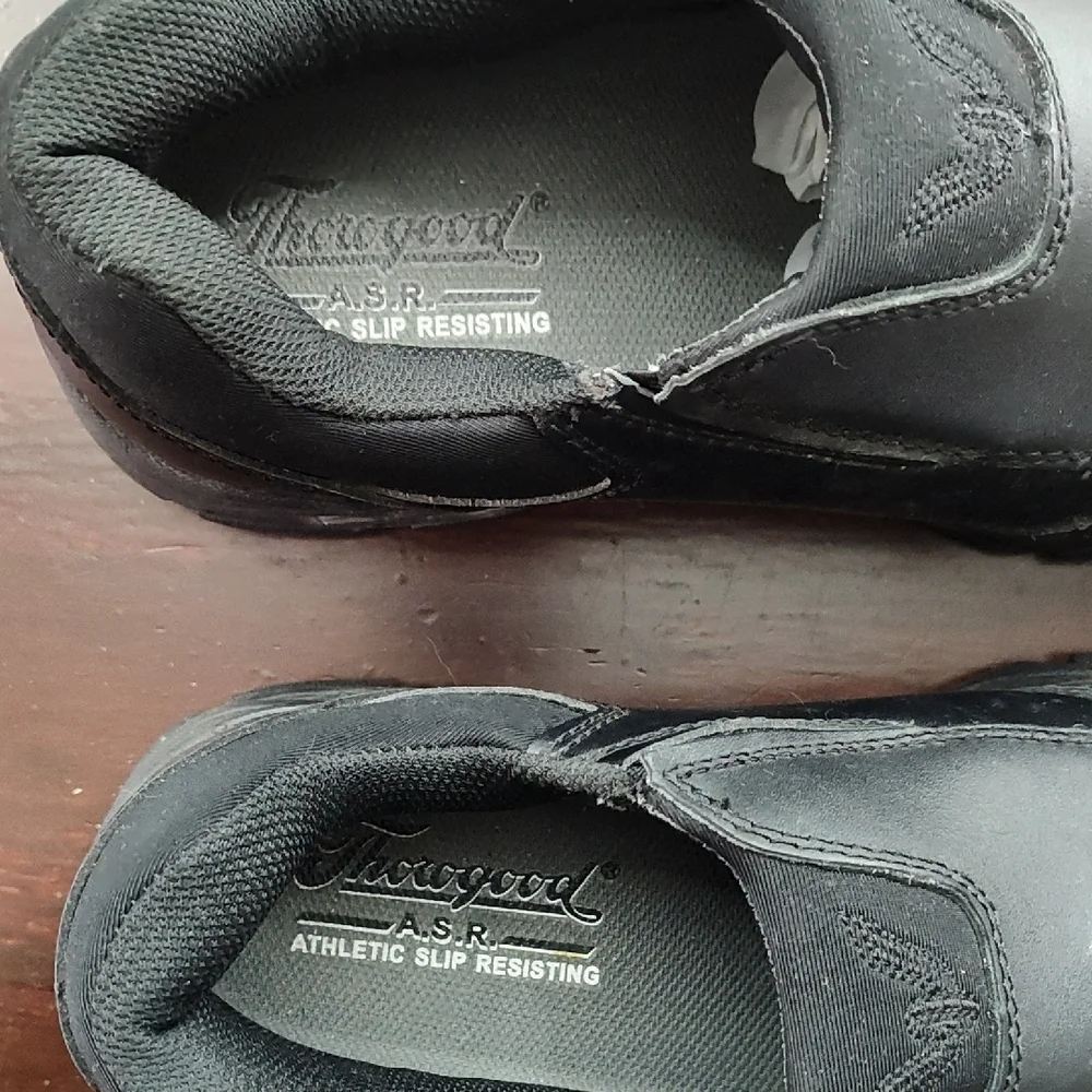 Thorogood Athletic Slip Resisting Black Slip-On Shoes T - Picture 7 of 11